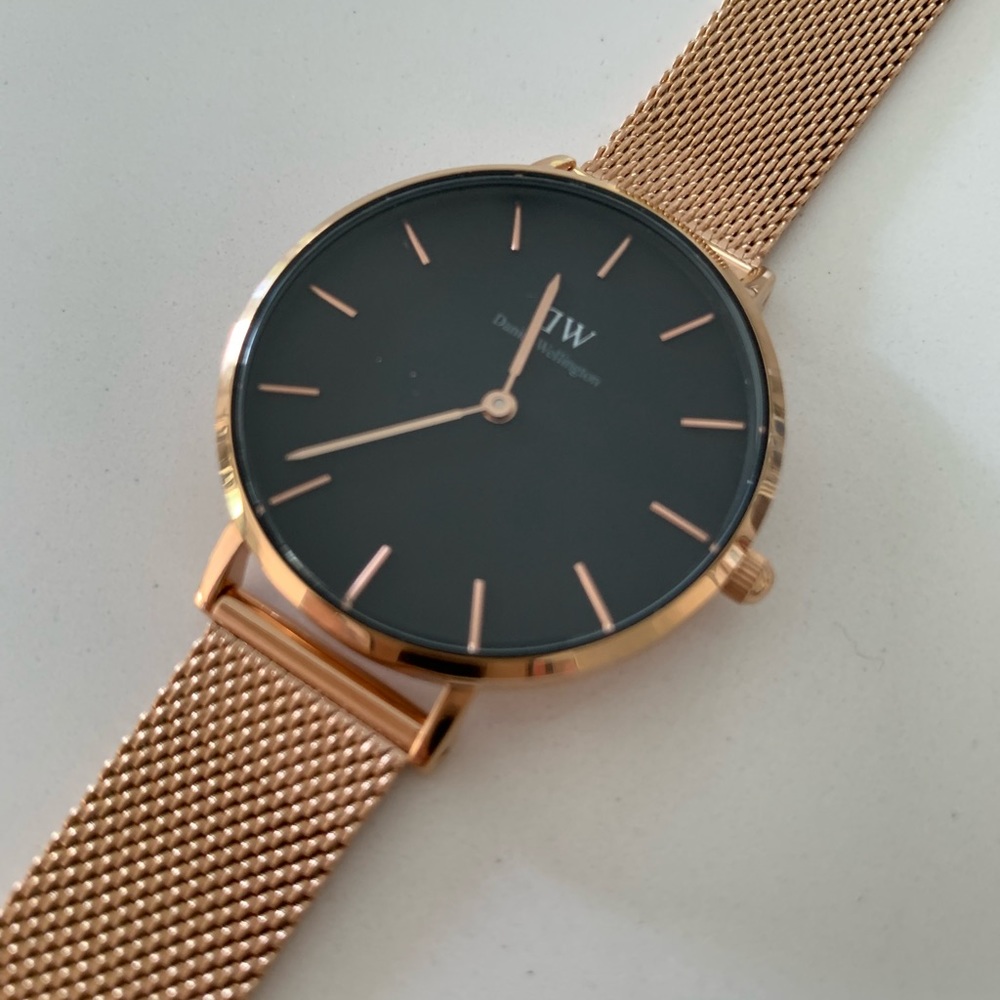 Auth Daniel Wellington Classic Petite Melrose 32mm